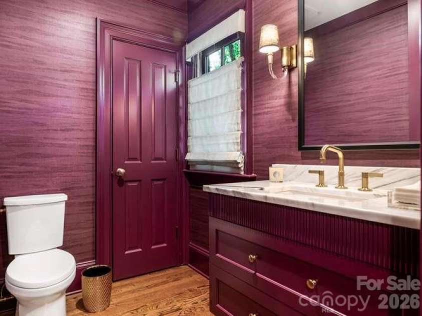 1811 Queens Road, Charlotte, NC 28207.  MLS# CAR4423142, YatesRealty ID 49982. 