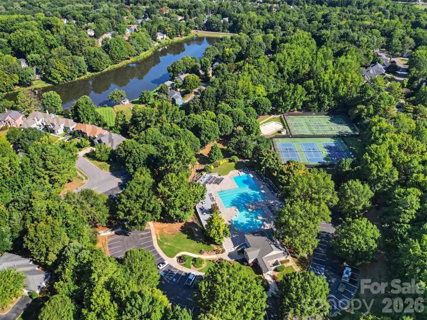 9433 Harris Glen Drive, Charlotte, NC 28269.  MLS# CAR4420751, YatesRealty ID 49983. 