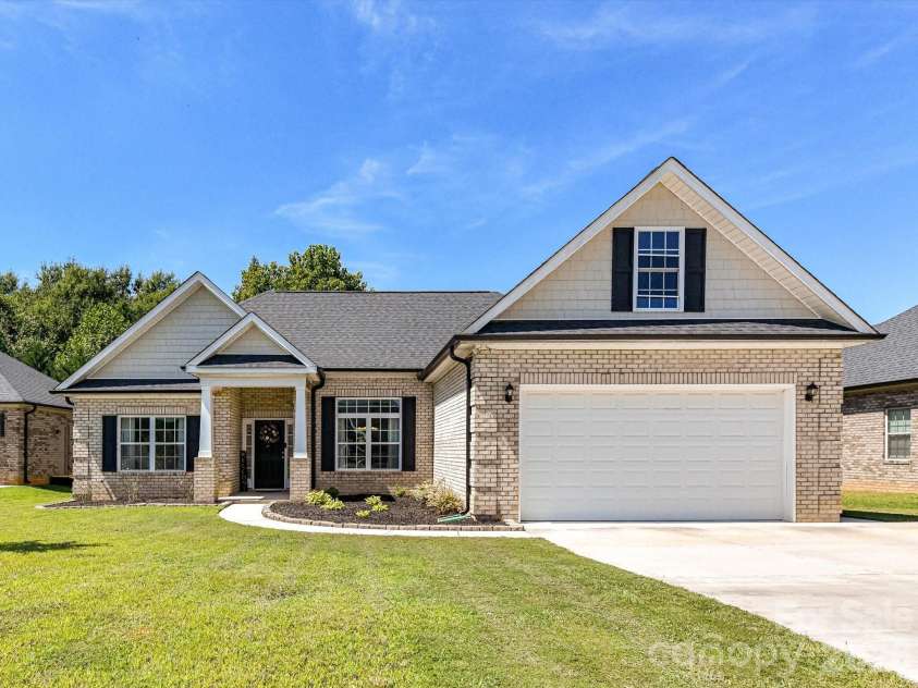 5224 Sustar Drive, Monroe, NC 28110.  MLS# CAR4423442, YatesRealty ID 49985. 