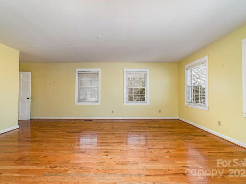 107 Boyd Street, Maiden, NC 28650.  MLS# CAR4214280, YatesRealty ID 4999. 