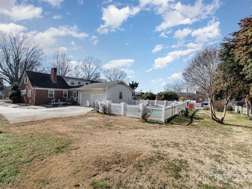 107 Boyd Street, Maiden, NC 28650.  MLS# CAR4214280, YatesRealty ID 4999. 