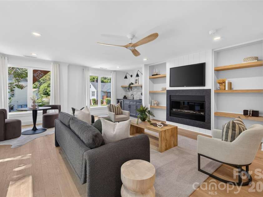 1506 Sumter Avenue, Charlotte, NC 28208.  MLS# CAR4423467, YatesRealty ID 49990. 