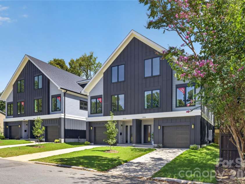 1506 Sumter Avenue, Charlotte, NC 28208.  MLS# CAR4423467, YatesRealty ID 49990. 