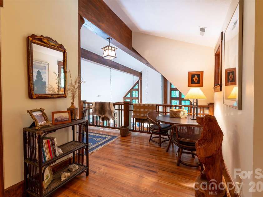 86 Forest Ridge Road, Burnsville, NC 28714.  MLS# CAR4421912, YatesRealty ID 49991. 