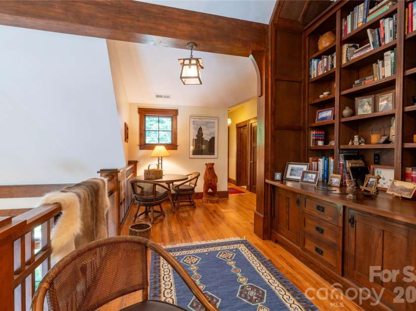 86 Forest Ridge Road, Burnsville, NC 28714.  MLS# CAR4421912, YatesRealty ID 49991. 