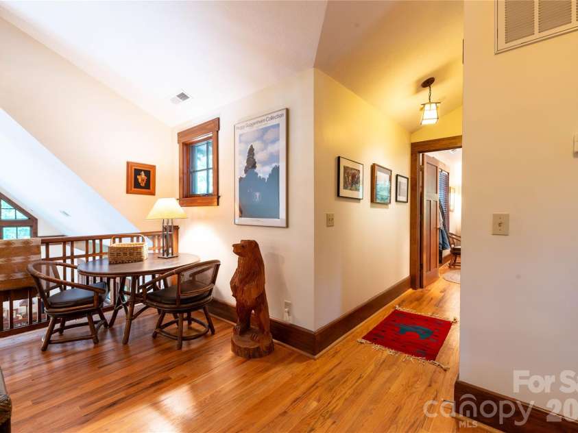 86 Forest Ridge Road, Burnsville, NC 28714.  MLS# CAR4421912, YatesRealty ID 49991. 