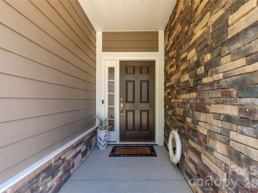 15706 Aviary Orchard Way, Charlotte, NC 28278.  MLS# CAR4422516, YatesRealty ID 49992. 