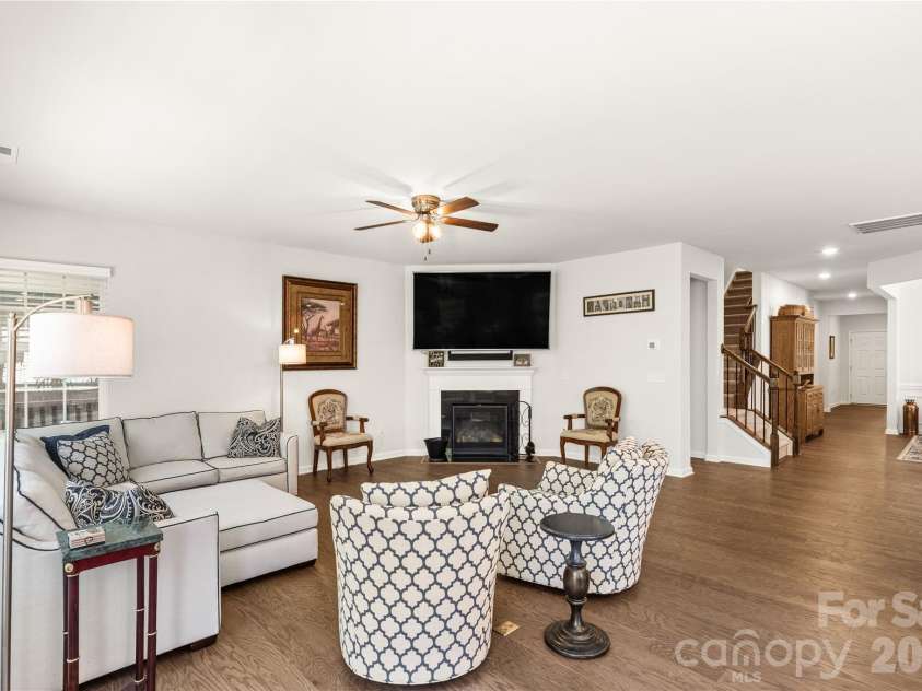 15706 Aviary Orchard Way, Charlotte, NC 28278.  MLS# CAR4422516, YatesRealty ID 49992. 