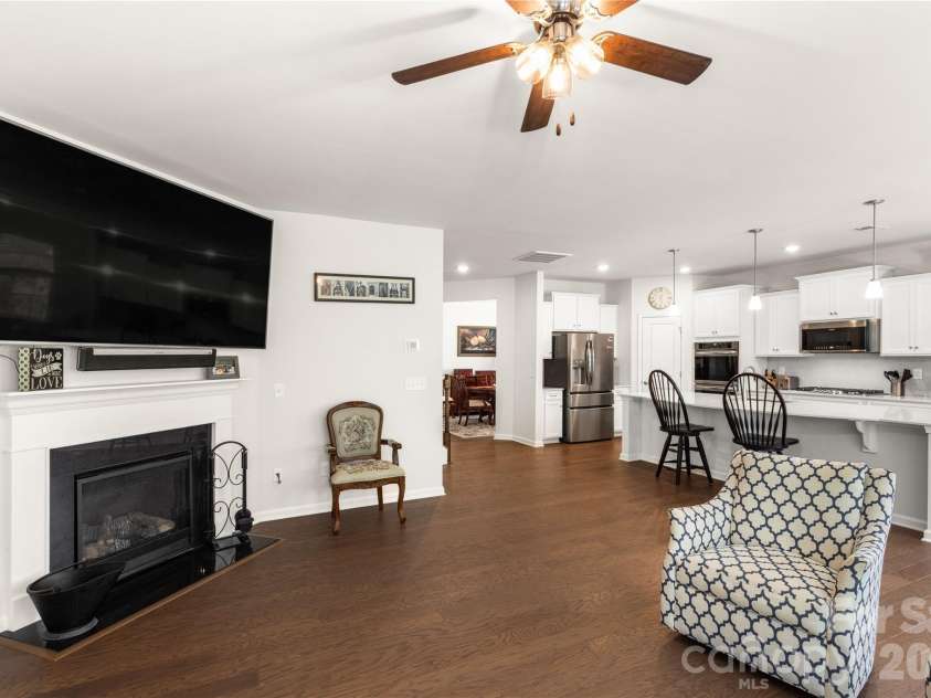 15706 Aviary Orchard Way, Charlotte, NC 28278.  MLS# CAR4422516, YatesRealty ID 49992. 