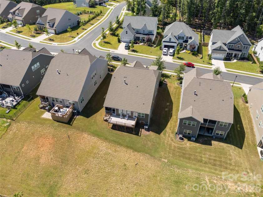 15706 Aviary Orchard Way, Charlotte, NC 28278.  MLS# CAR4422516, YatesRealty ID 49992. 