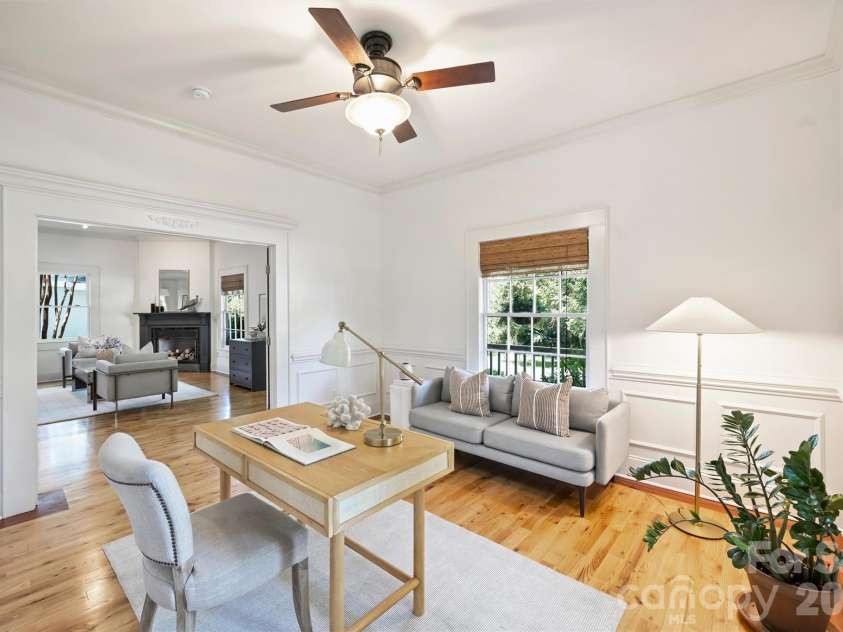 2900 Myers Street, Charlotte, NC 28205.  MLS# CAR4422515, YatesRealty ID 49998. 