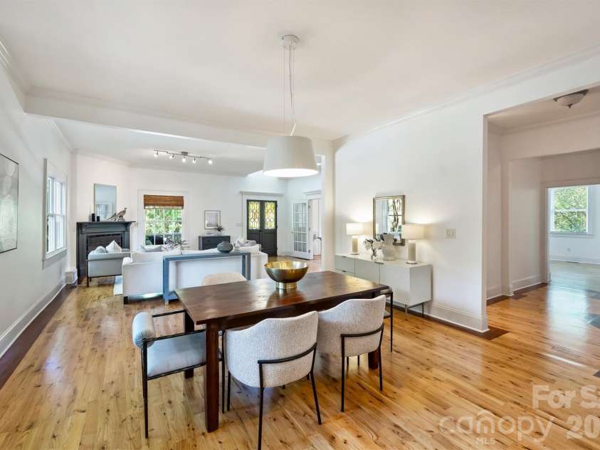 2900 Myers Street, Charlotte, NC 28205.  MLS# CAR4422515, YatesRealty ID 49998. 