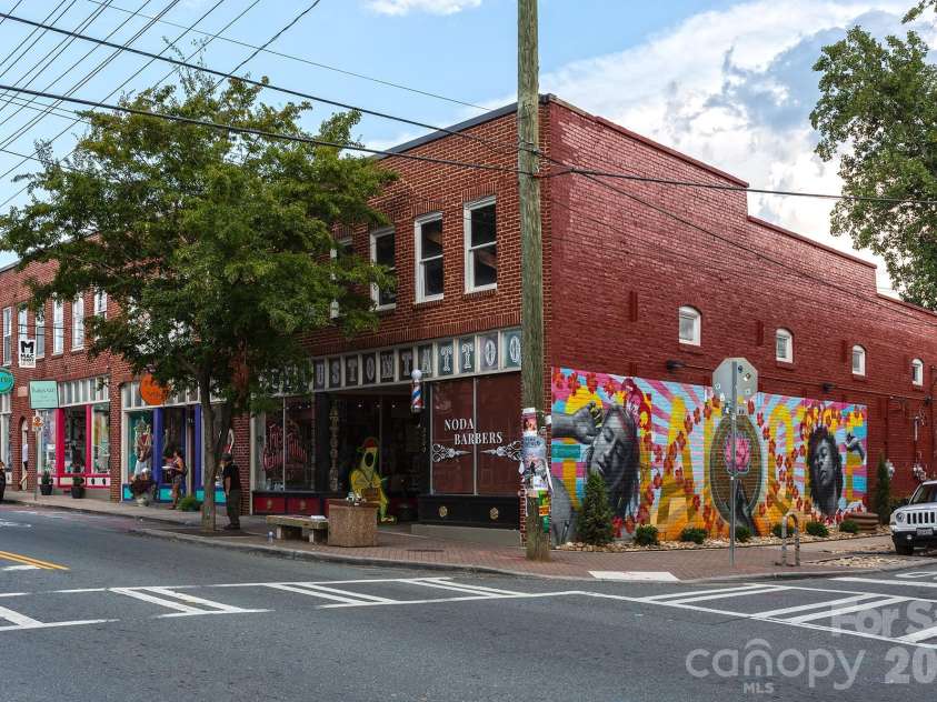 2900 Myers Street, Charlotte, NC 28205.  MLS# CAR4422515, YatesRealty ID 49998. 
