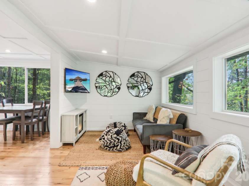 315 Bear Cove Road, Bryson City, NC 28713.  MLS# CAR4423012, YatesRealty ID 49999. 