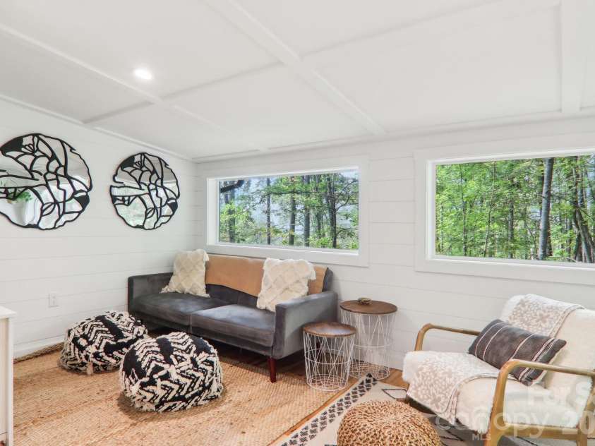 315 Bear Cove Road, Bryson City, NC 28713.  MLS# CAR4423012, YatesRealty ID 49999. 