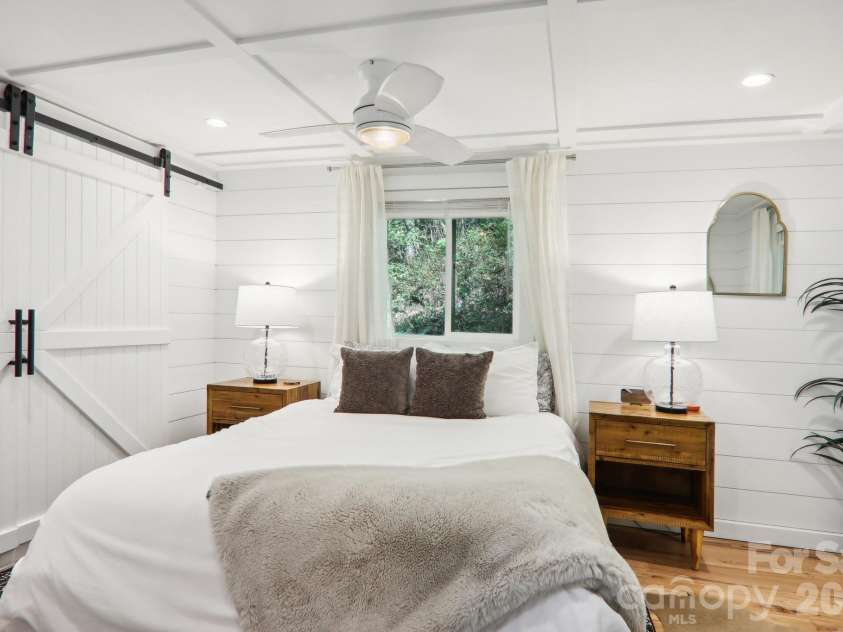 315 Bear Cove Road, Bryson City, NC 28713.  MLS# CAR4423012, YatesRealty ID 49999. 