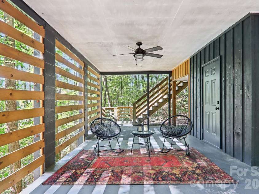 315 Bear Cove Road, Bryson City, NC 28713.  MLS# CAR4423012, YatesRealty ID 49999. 
