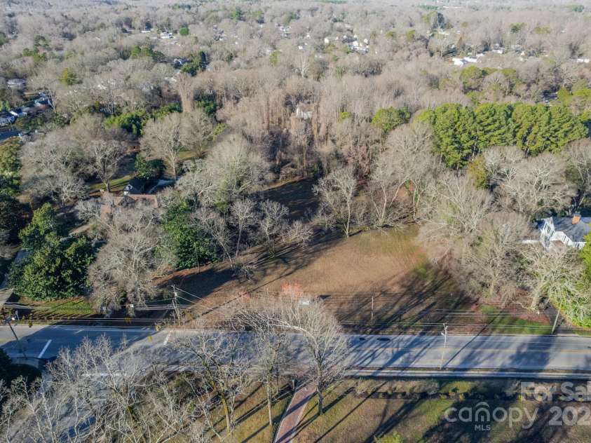 515 Winding Way, Belmont, NC 28012.  MLS# CAR4200756, YatesRealty ID 5. 