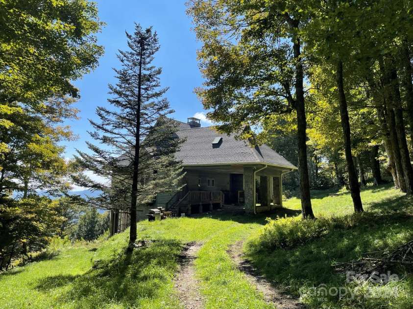 220 Hog Pen Road, Newland, NC 28657.  MLS# CAR4064509, YatesRealty ID 50. 