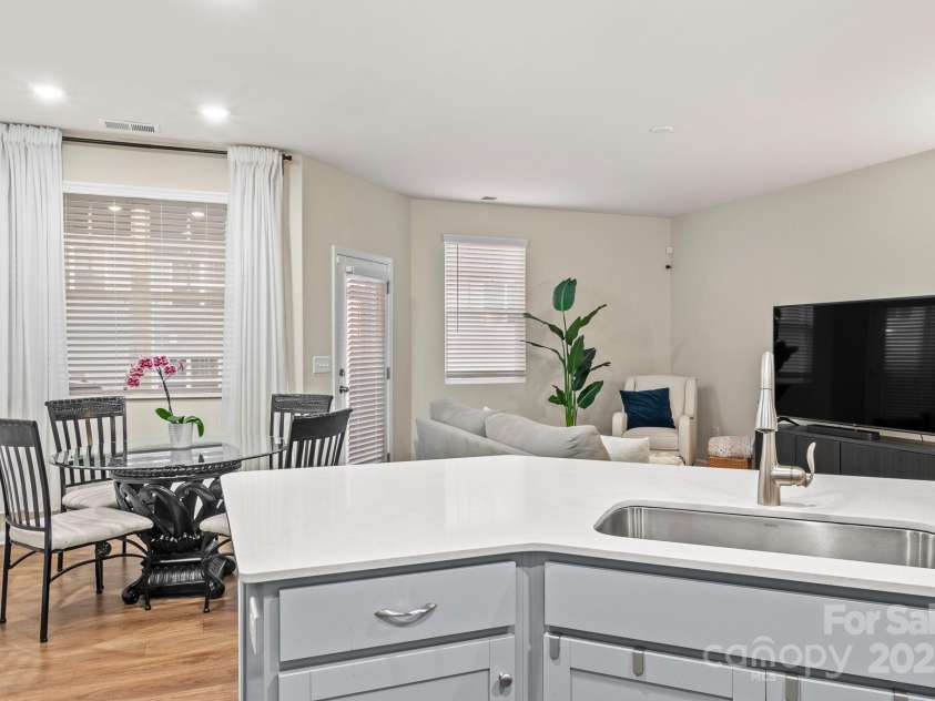 804 Gable Oak Lane, Fort Mill, SC 29708.  MLS# CAR4300419, YatesRealty ID 50. 