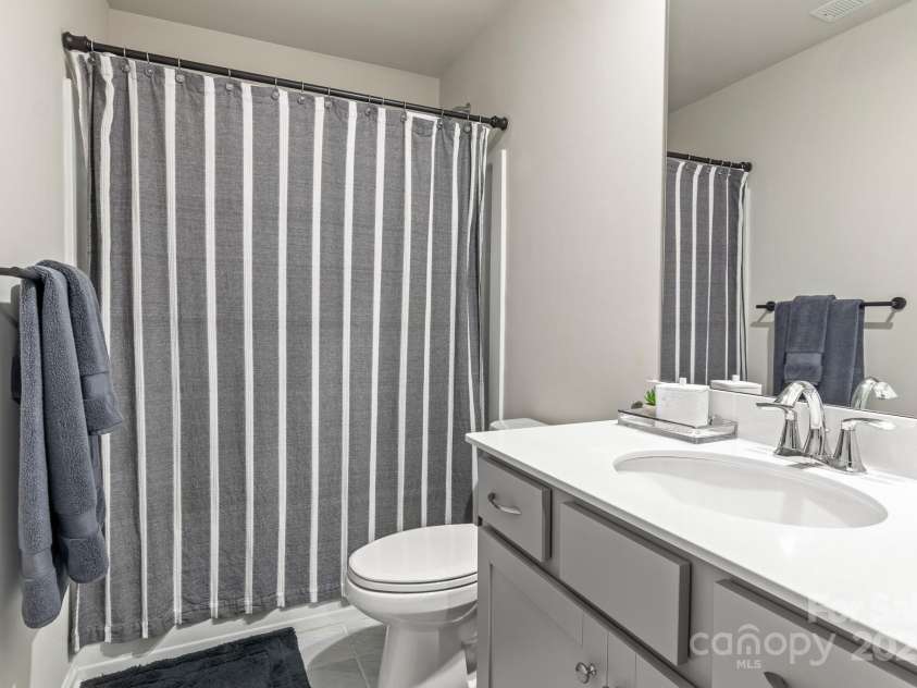 804 Gable Oak Lane, Fort Mill, SC 29708.  MLS# CAR4300419, YatesRealty ID 50. 