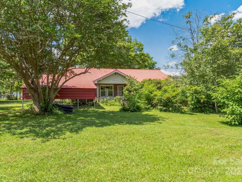 2491 Highway 274 Highway, Cherryville, NC 28021.  MLS# CAR4310737, YatesRealty ID 500. 