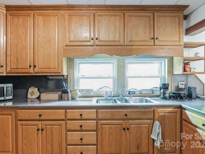 2491 Highway 274 Highway, Cherryville, NC 28021.  MLS# CAR4310737, YatesRealty ID 500. 