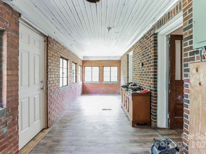 2491 Highway 274 Highway, Cherryville, NC 28021.  MLS# CAR4310737, YatesRealty ID 500. 
