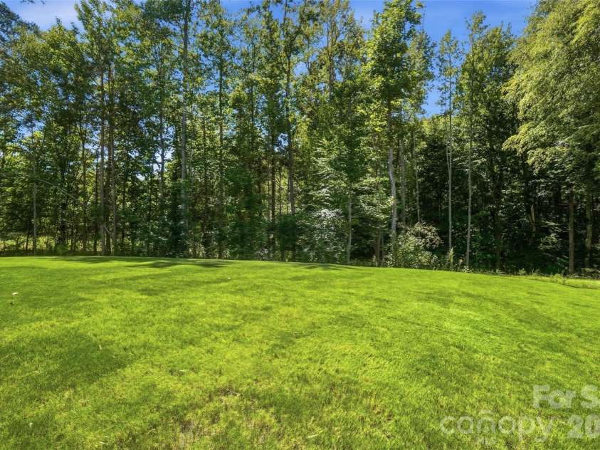 10253 Florentine Way, Charlotte, NC 28214.  MLS# CAR4422774, YatesRealty ID 50000. 