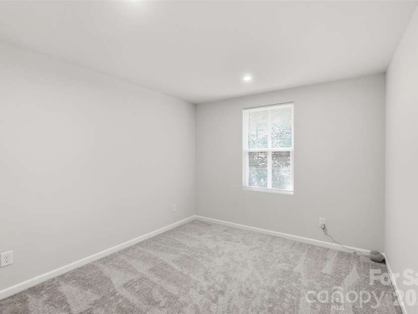 10253 Florentine Way, Charlotte, NC 28214.  MLS# CAR4422774, YatesRealty ID 50000. Loft / Bonus room