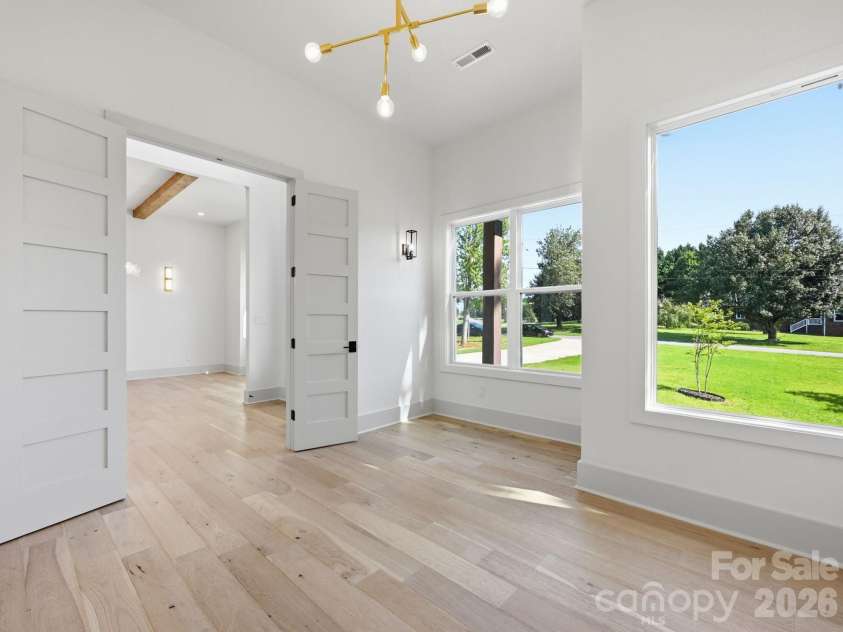 124 Clipper Lane, Mooresville, NC 28117.  MLS# CAR4408282, YatesRealty ID 50001. 