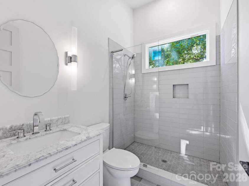 124 Clipper Lane, Mooresville, NC 28117.  MLS# CAR4408282, YatesRealty ID 50001. 