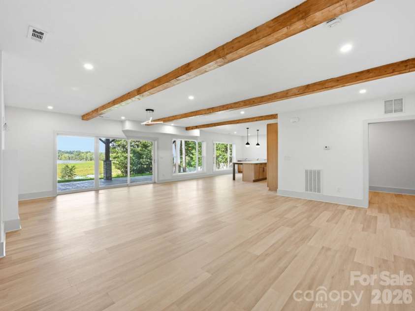 124 Clipper Lane, Mooresville, NC 28117.  MLS# CAR4408282, YatesRealty ID 50001. 