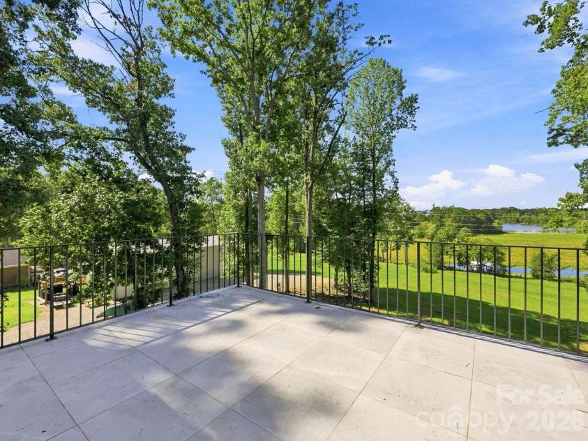 124 Clipper Lane, Mooresville, NC 28117.  MLS# CAR4408282, YatesRealty ID 50001. 