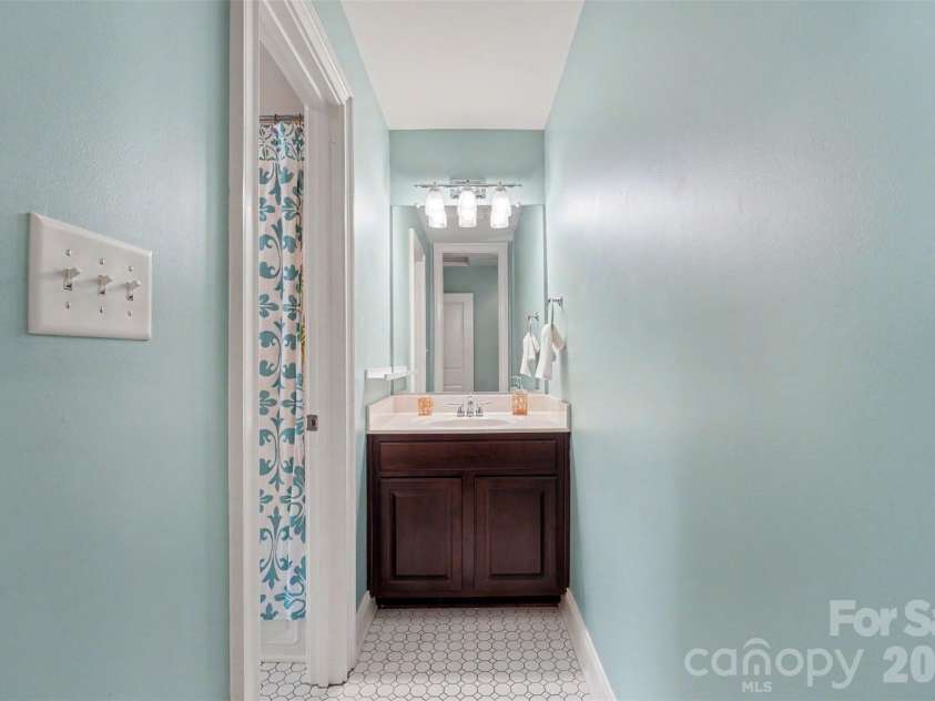 120 Palos Verde Drive, Mooresville, NC 28117.  MLS# CAR4422974, YatesRealty ID 50003. 