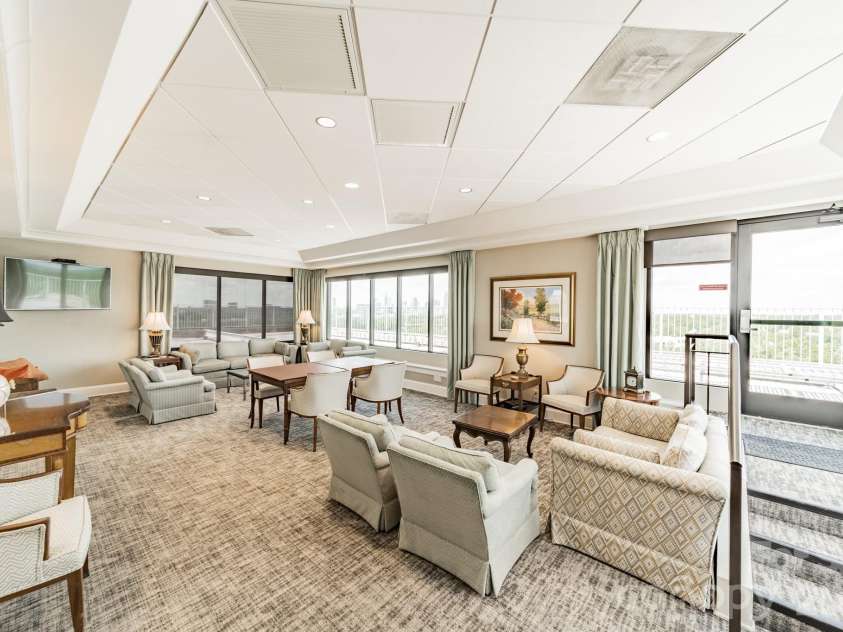 1530 Queens Road, Charlotte, NC 28207.  MLS# CAR4413121, YatesRealty ID 50008. The Starlight Room