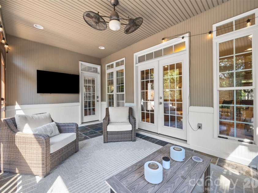 1397 Ridgewood Drive, Rock Hill, SC 29732.  MLS# CAR4423330, YatesRealty ID 50009. 