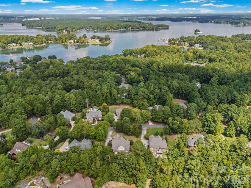 1397 Ridgewood Drive, Rock Hill, SC 29732.  MLS# CAR4423330, YatesRealty ID 50009. 