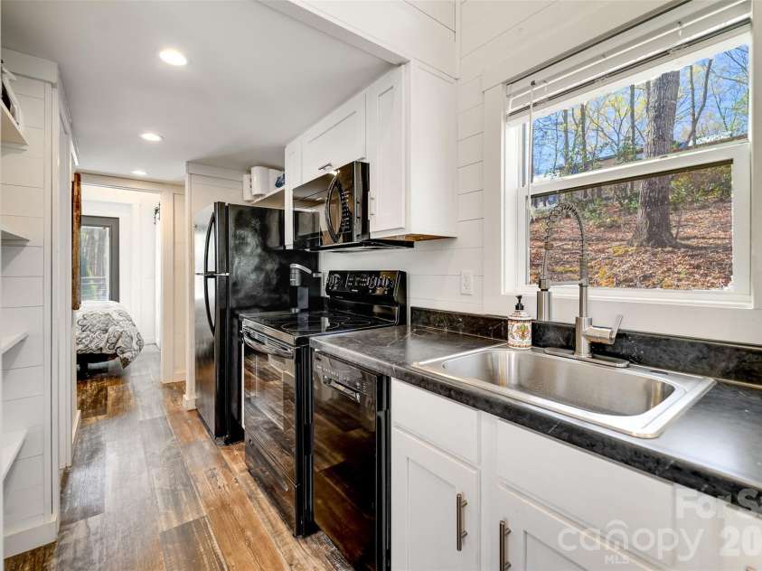 163 Simplicity Woods Drive, Franklin, NC 28734.  MLS# CAR4359834, YatesRealty ID 5001. 