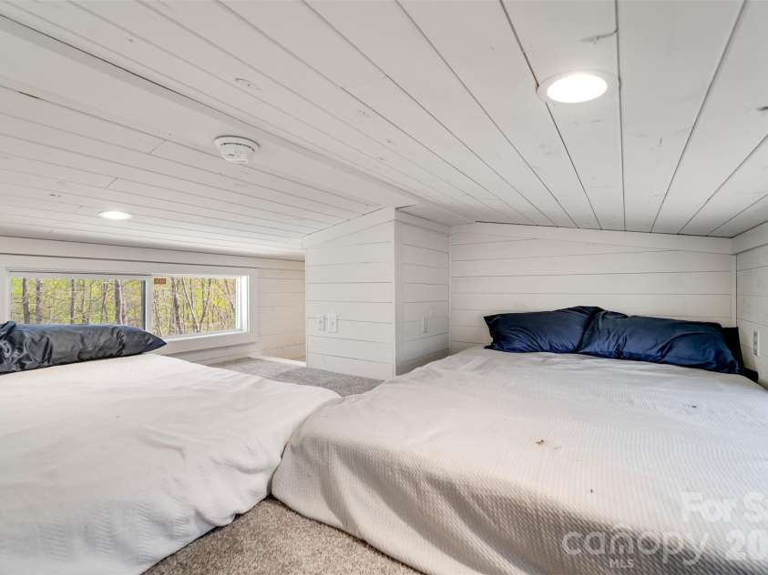 163 Simplicity Woods Drive, Franklin, NC 28734.  MLS# CAR4359834, YatesRealty ID 5001. 