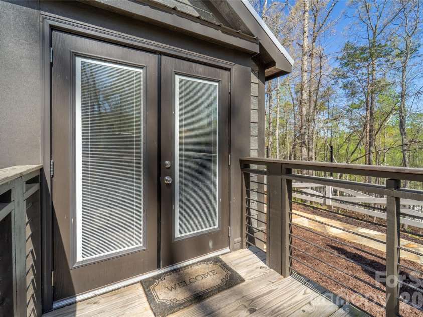 163 Simplicity Woods Drive, Franklin, NC 28734.  MLS# CAR4359834, YatesRealty ID 5001. 