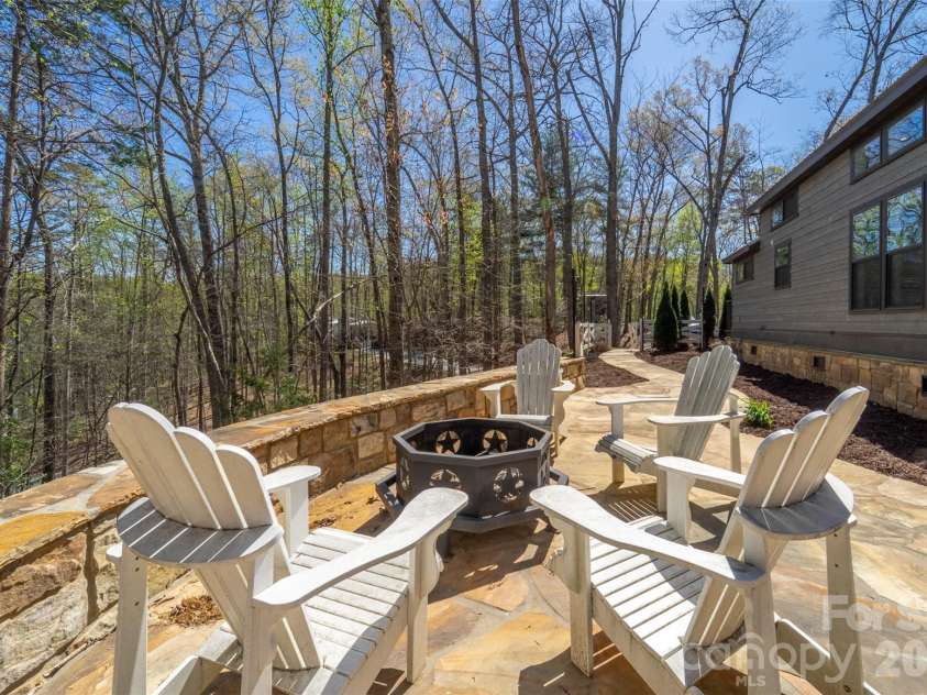 163 Simplicity Woods Drive, Franklin, NC 28734.  MLS# CAR4359834, YatesRealty ID 5001. 