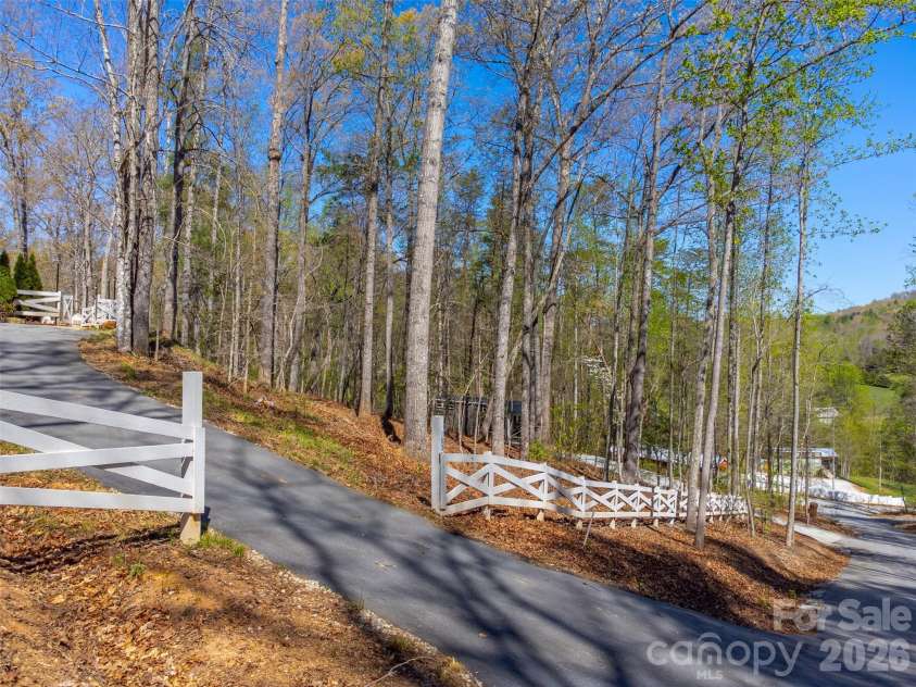 163 Simplicity Woods Drive, Franklin, NC 28734.  MLS# CAR4359834, YatesRealty ID 5001. 