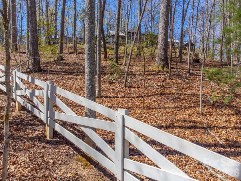 163 Simplicity Woods Drive, Franklin, NC 28734.  MLS# CAR4359834, YatesRealty ID 5001. 