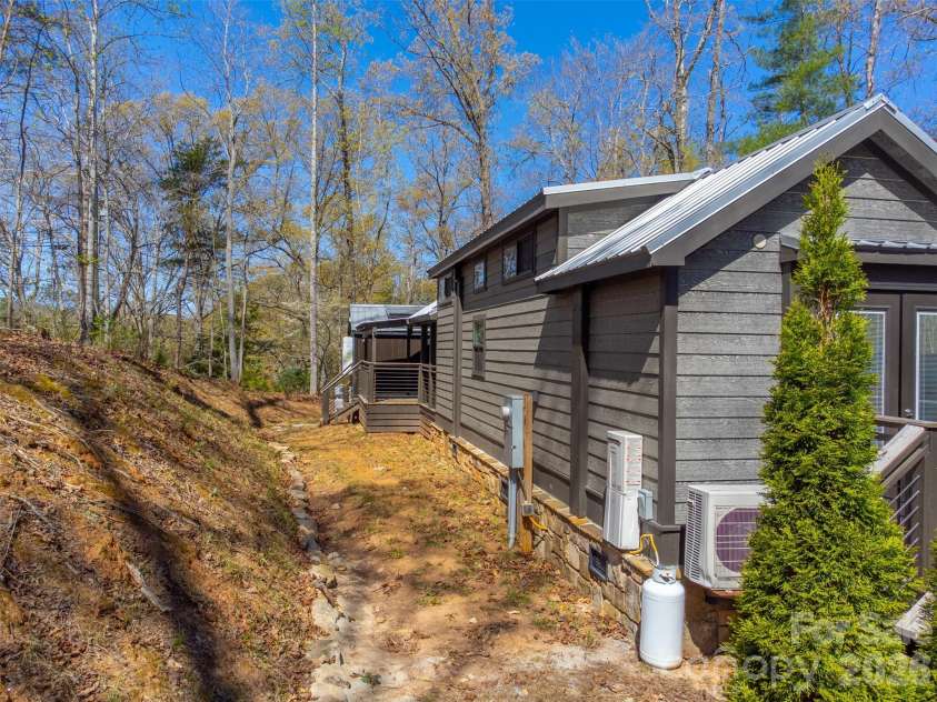 163 Simplicity Woods Drive, Franklin, NC 28734.  MLS# CAR4359834, YatesRealty ID 5001. 