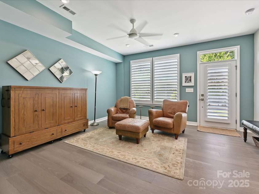 824 Broad River Lane, Charlotte, NC 28211.  MLS# CAR4278902, YatesRealty ID 5001. 