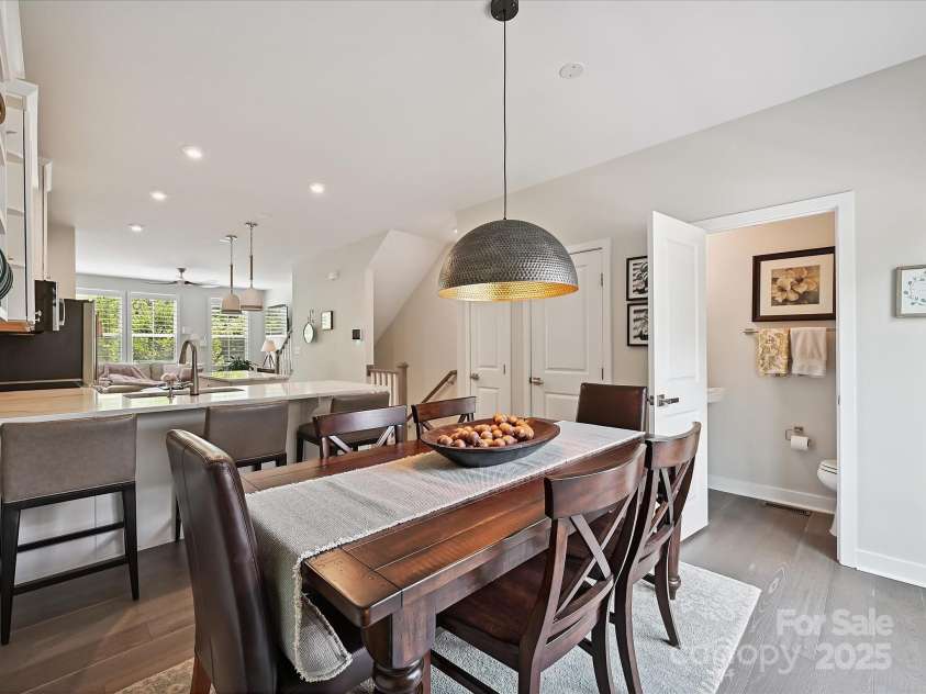 824 Broad River Lane, Charlotte, NC 28211.  MLS# CAR4278902, YatesRealty ID 5001. 