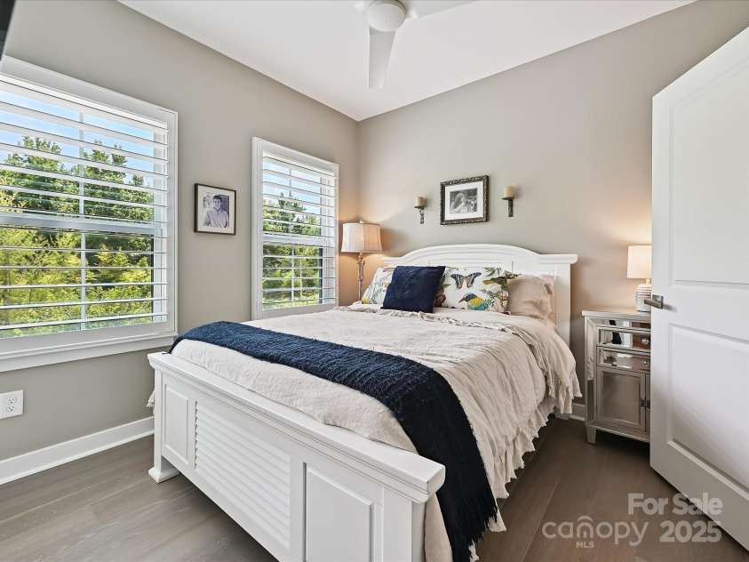 824 Broad River Lane, Charlotte, NC 28211.  MLS# CAR4278902, YatesRealty ID 5001. 