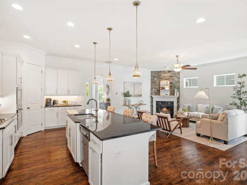 966 Herrons Ferry Road, Rock Hill, SC 29730.  MLS# CAR4423470, YatesRealty ID 50010. 