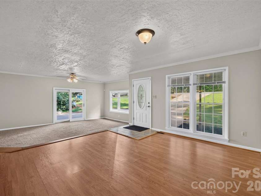 247 Spring Shore Road, Statesville, NC 28677.  MLS# CAR4423514, YatesRealty ID 50013. 